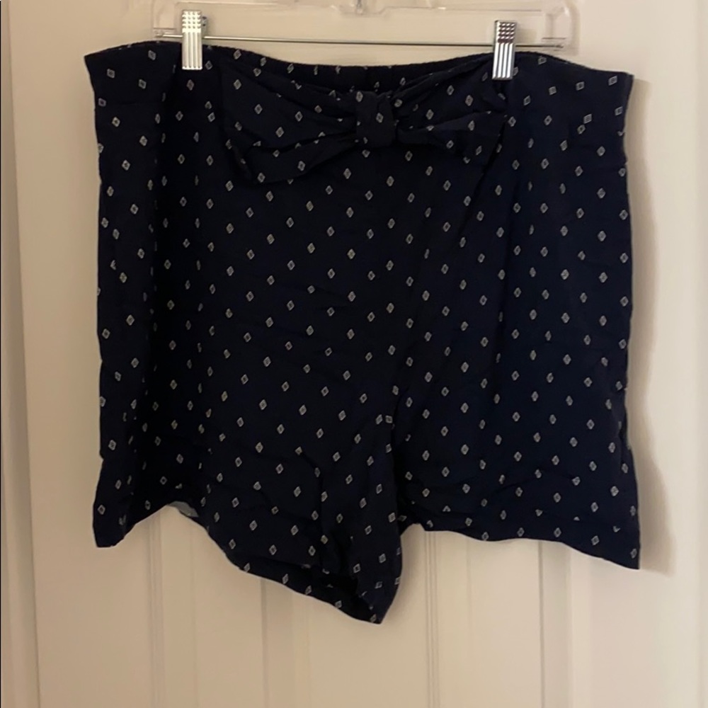 Forever 21 + Blue Pattern Shorts